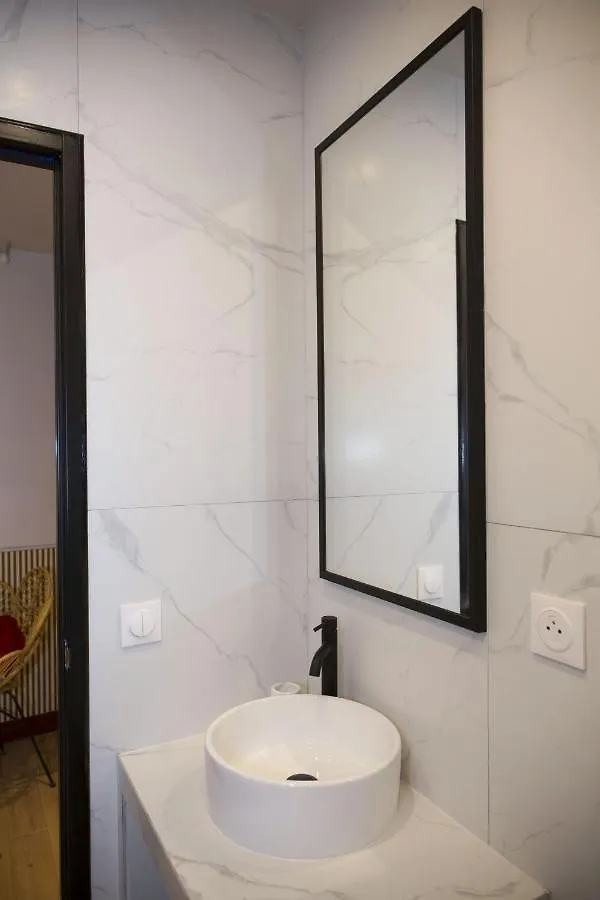아파트 Studio Fonctionnel Et Moderne Place Clichy - 2p 파리